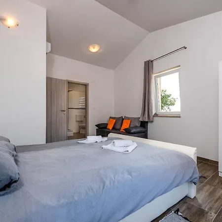 Holiday home House Leone