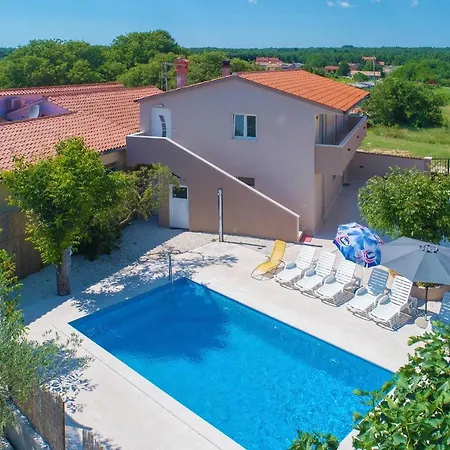 House Leone Holiday home *